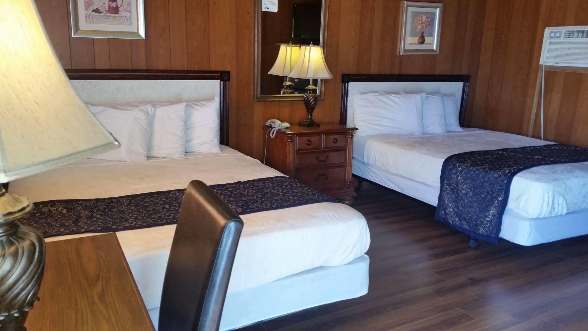 Blue Mountain Motel พินเชอร์ ครีก ภายนอก รูปภาพ