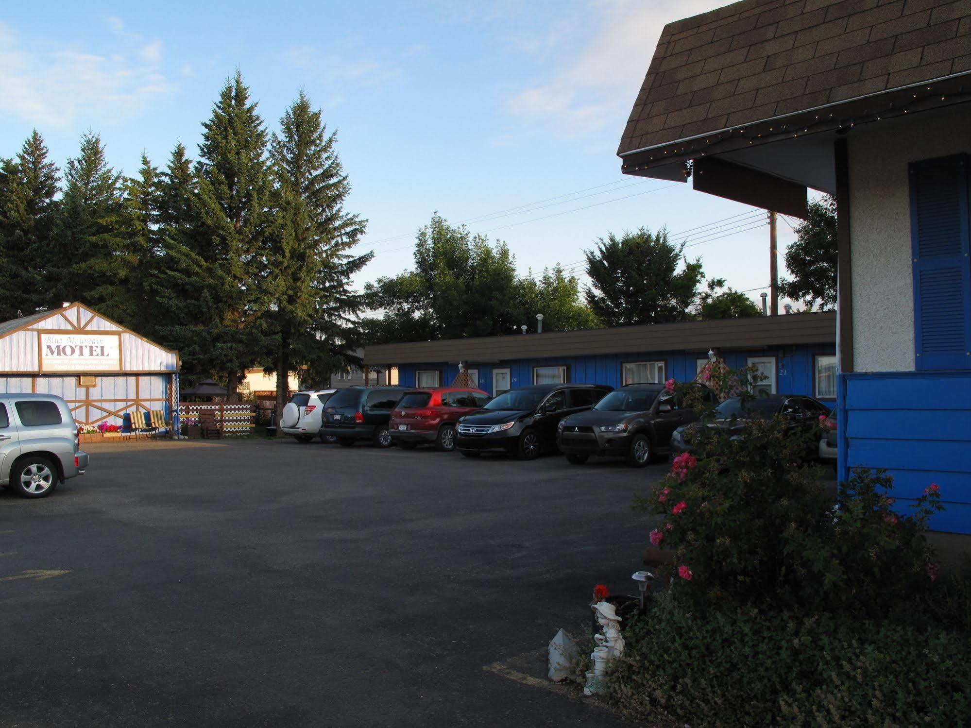 Blue Mountain Motel พินเชอร์ ครีก ภายนอก รูปภาพ