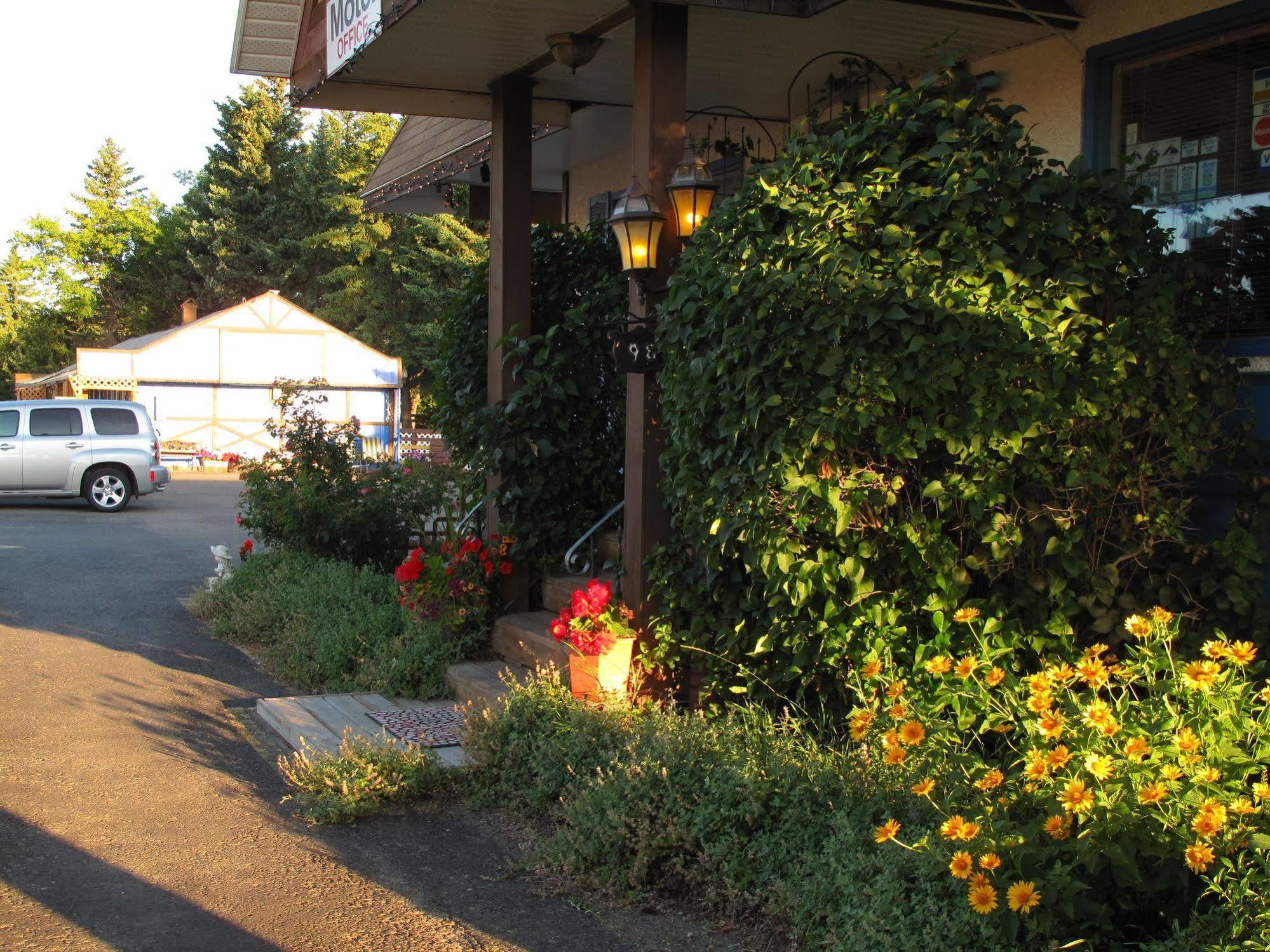 Blue Mountain Motel พินเชอร์ ครีก ภายนอก รูปภาพ